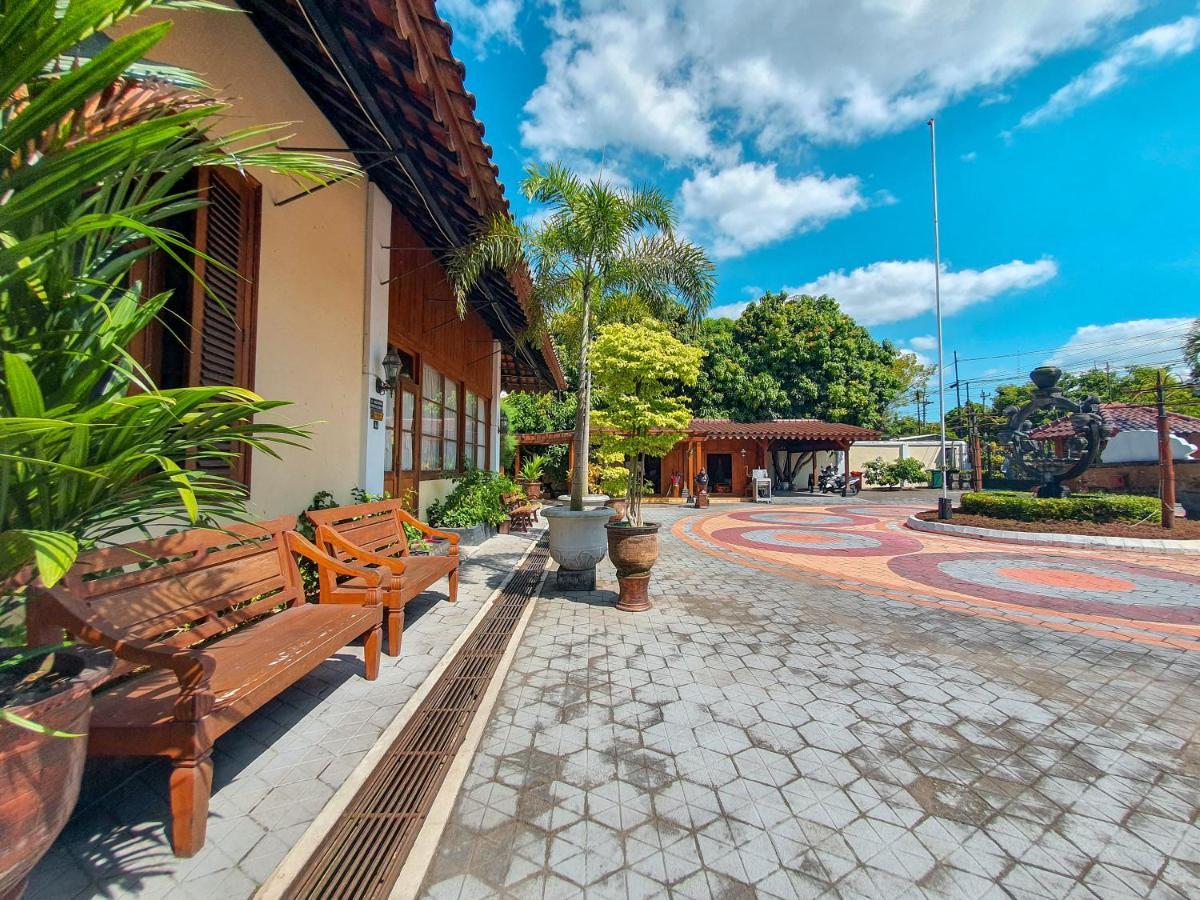 Dem Ayem Heritage Guest House Yogyakarta Dış mekan fotoğraf
